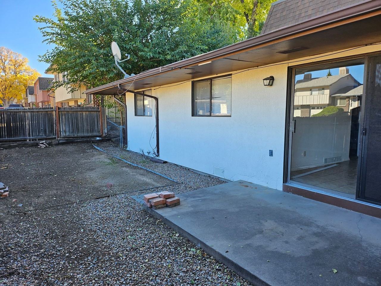 47 Douglas Ln - Photo 7 of 17