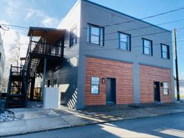 featured image of 407 W 4th St