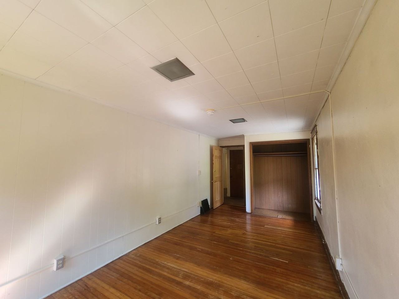 791 Willey St - Photo 5 of 23