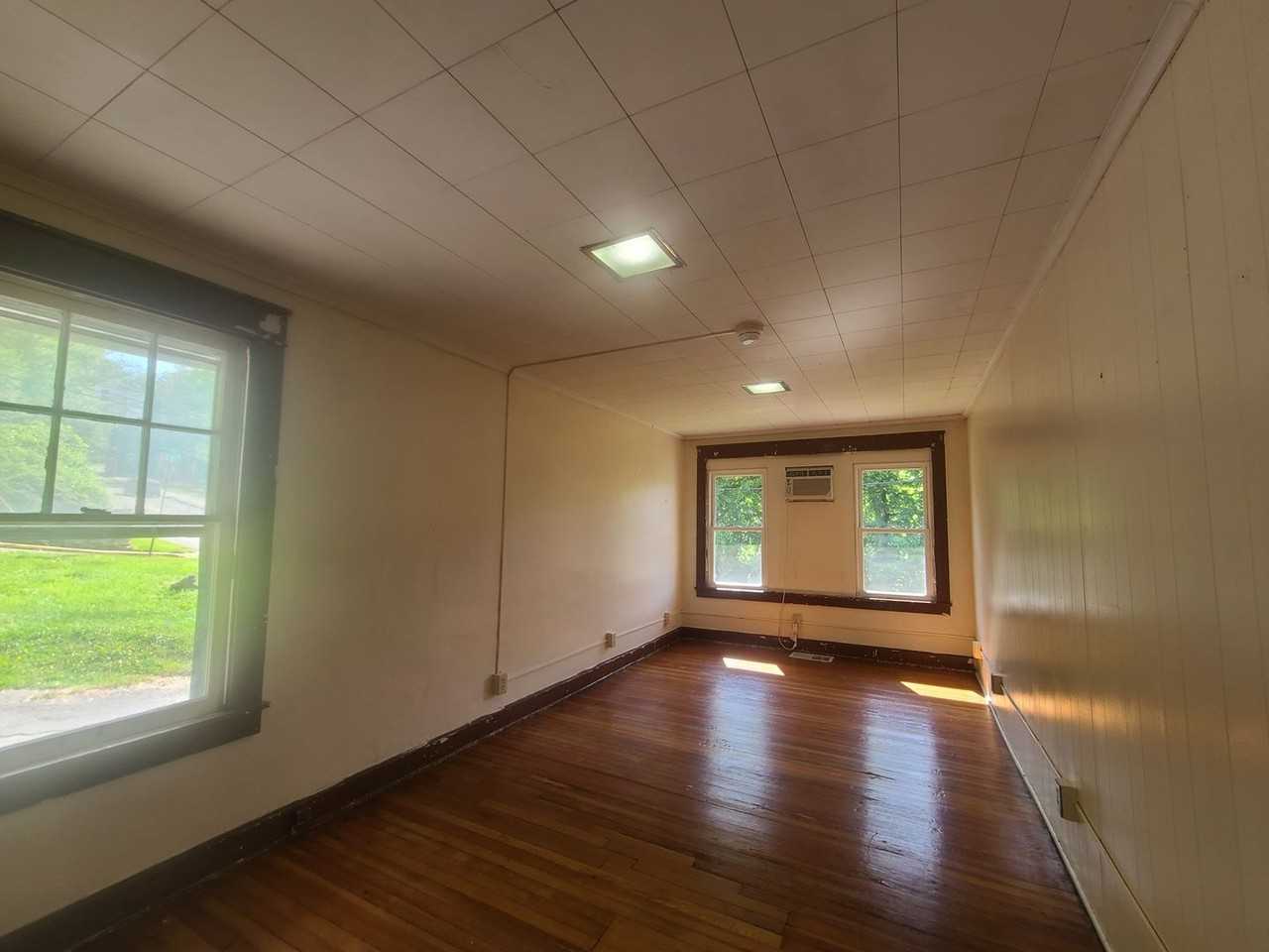 791 Willey St - Photo 6 of 23
