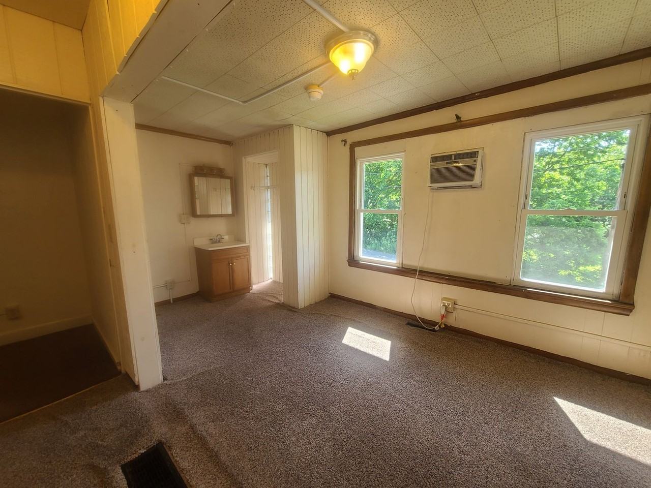 791 Willey St - Photo 7 of 23