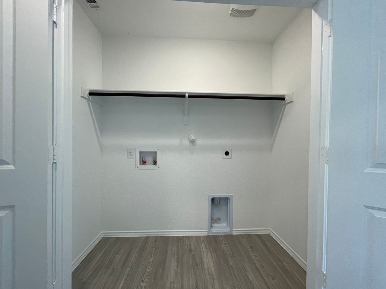 4347 Rapids Way - Photo 6 of 20