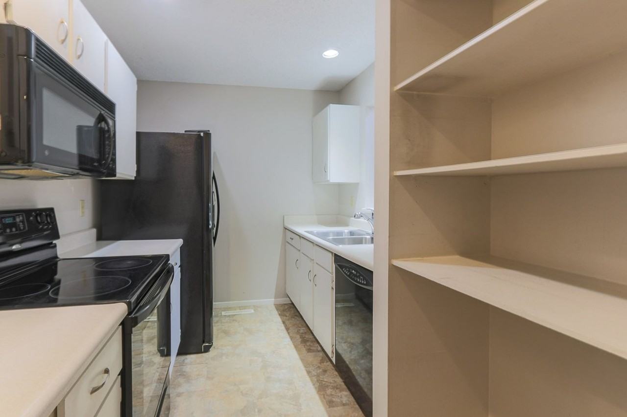 10919 10919 Gillette Street - Photo 6 of 20