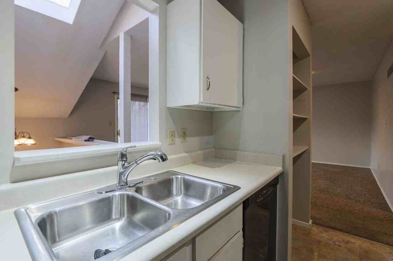 10919 10919 Gillette Street - Photo 7 of 20