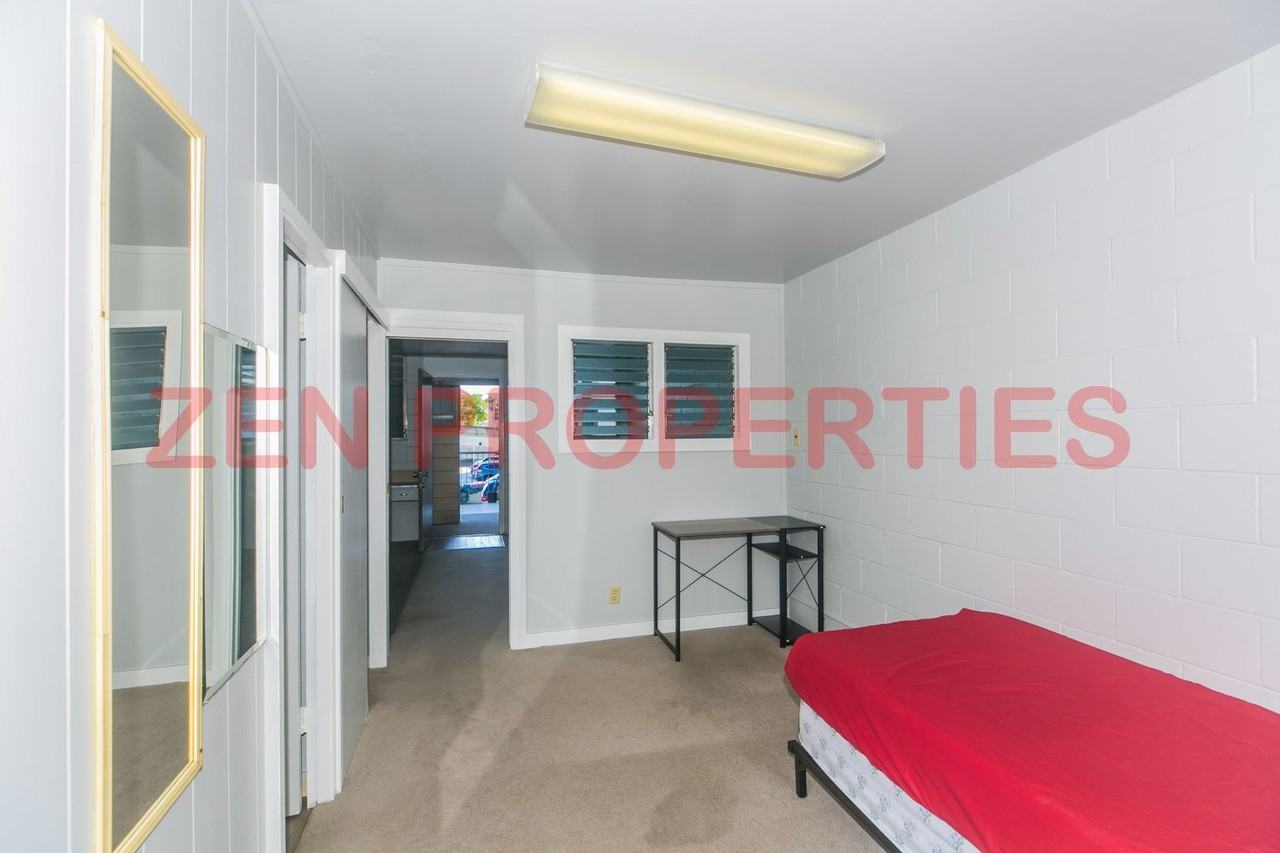 1330 Matlock Ave #5 - Photo 6 of 33