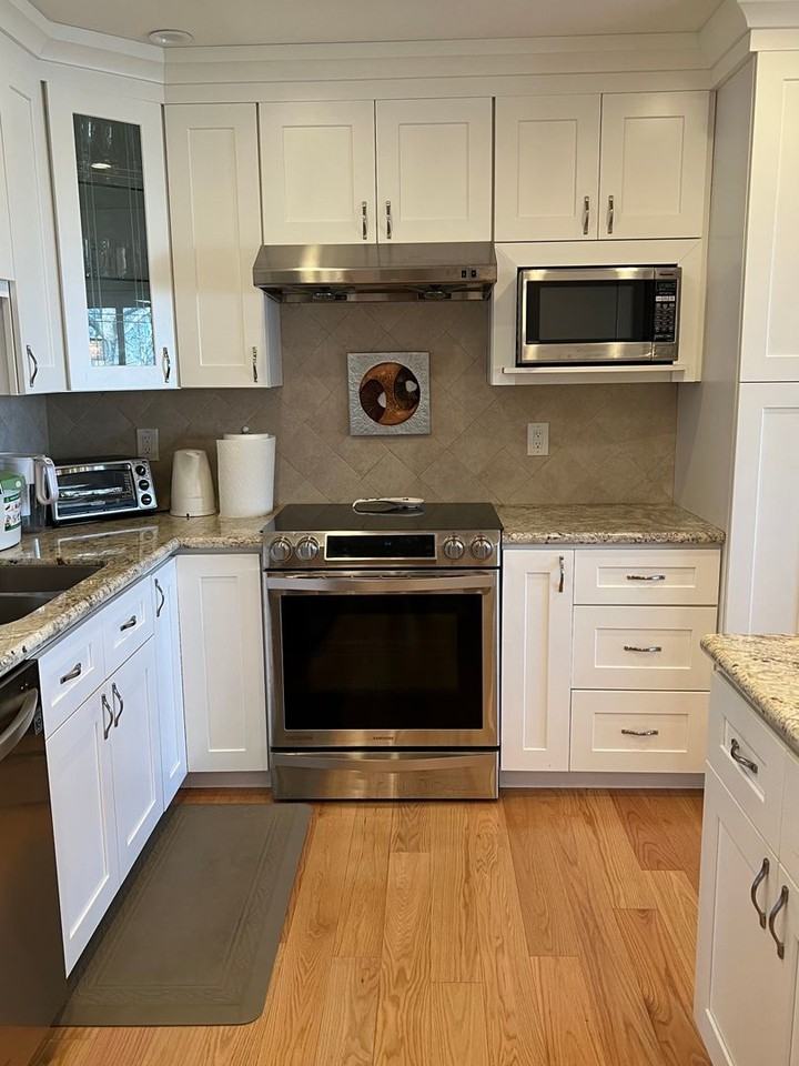 2740 Ptarmigan Dr - Photo 5 of 33