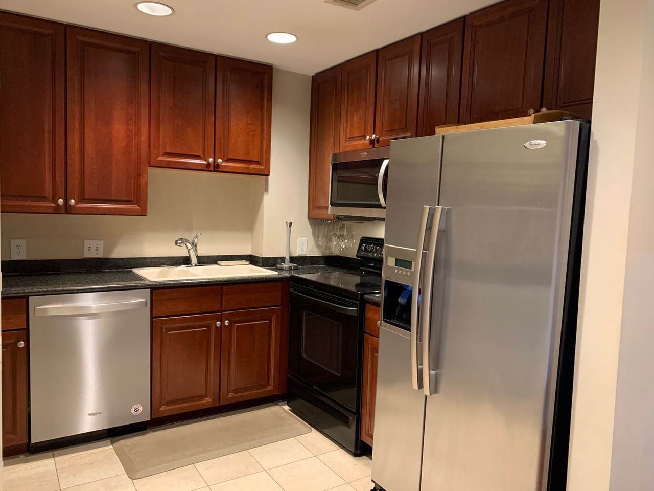 195 14th St Ne #307 - Photo 4 of 15