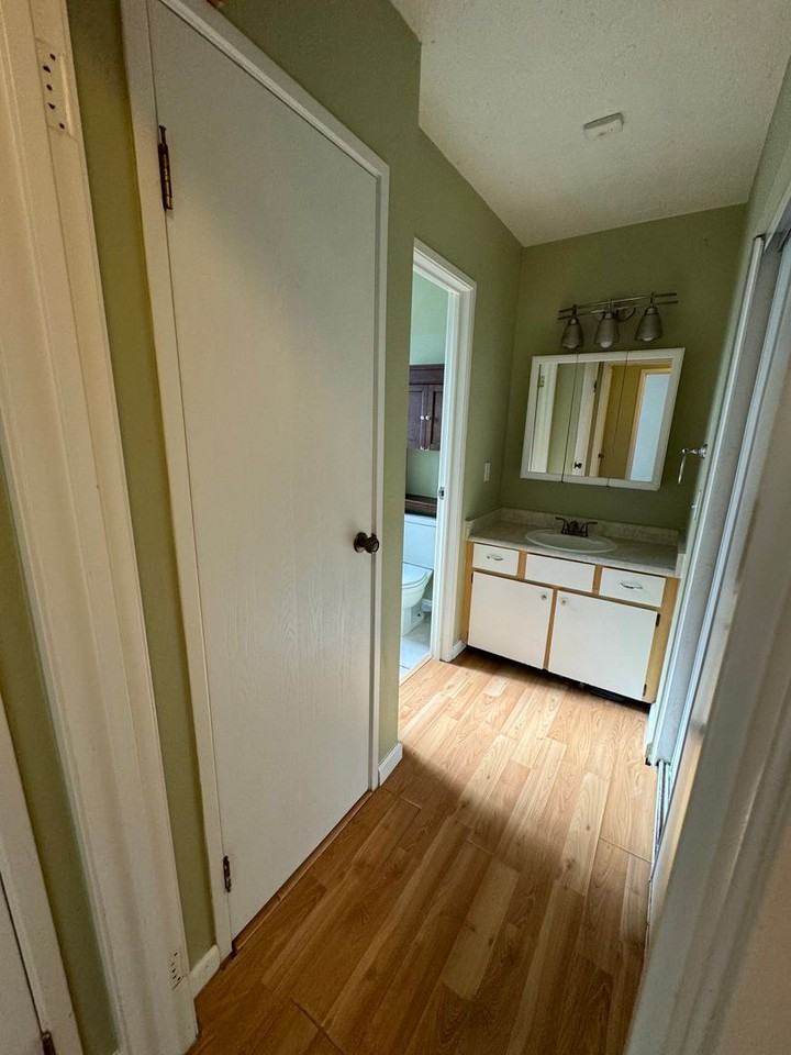 46 E 600 S - Photo 2 of 13
