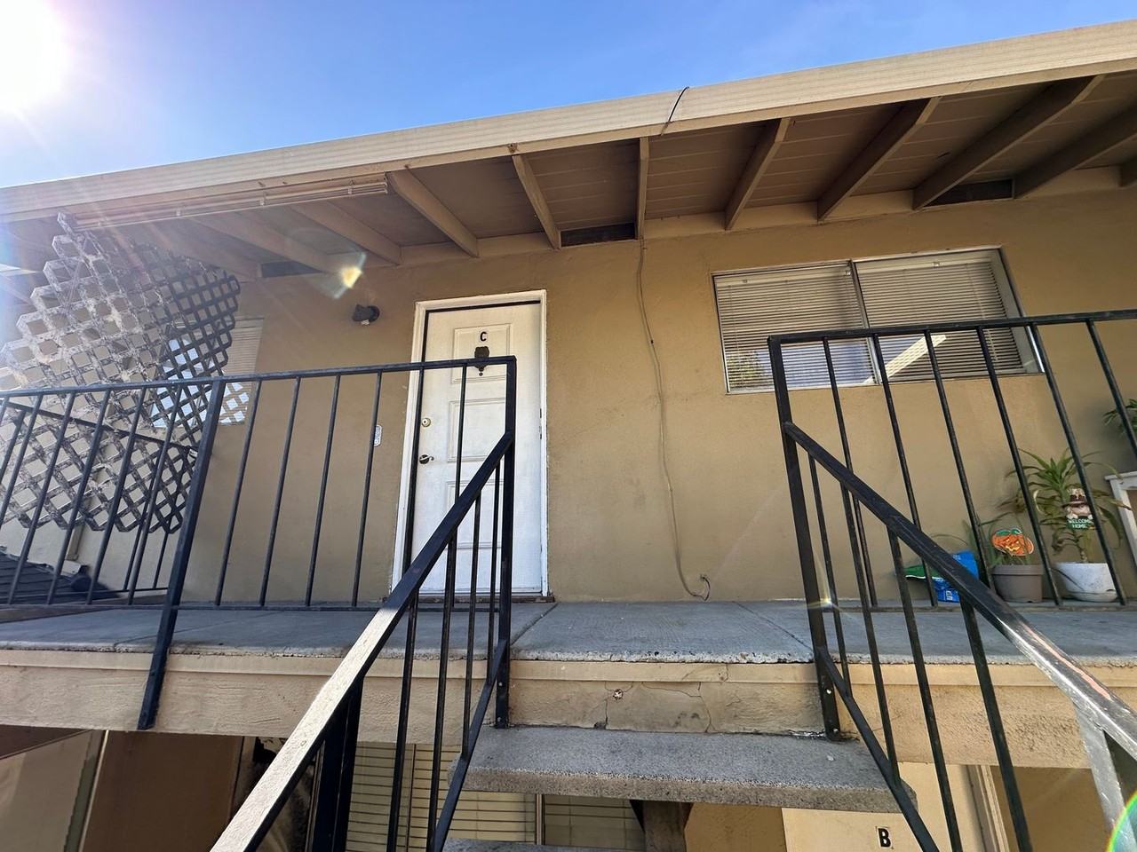 665 Chemeketa Dr - Photo 2 of 17