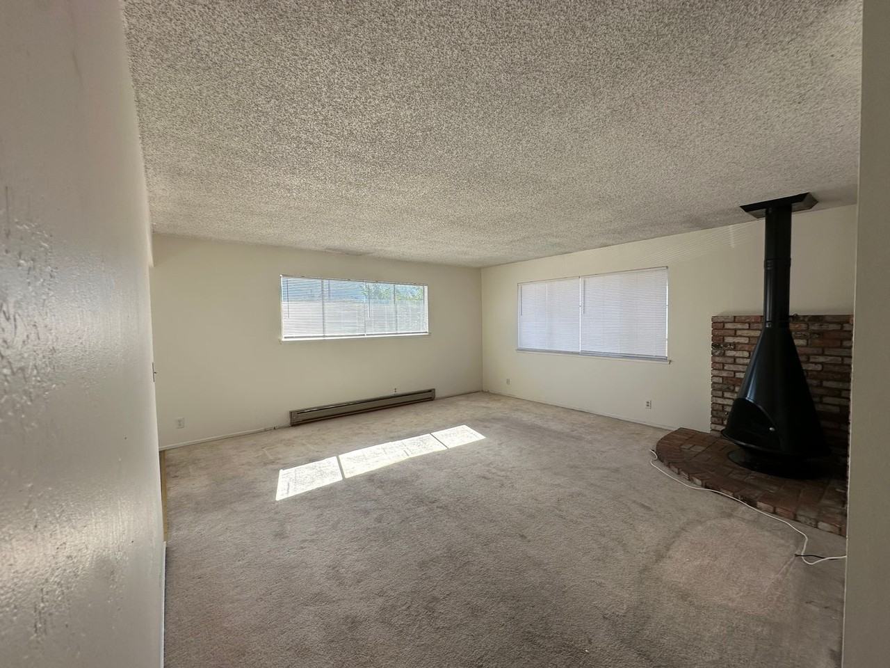 665 Chemeketa Dr - Photo 6 of 17