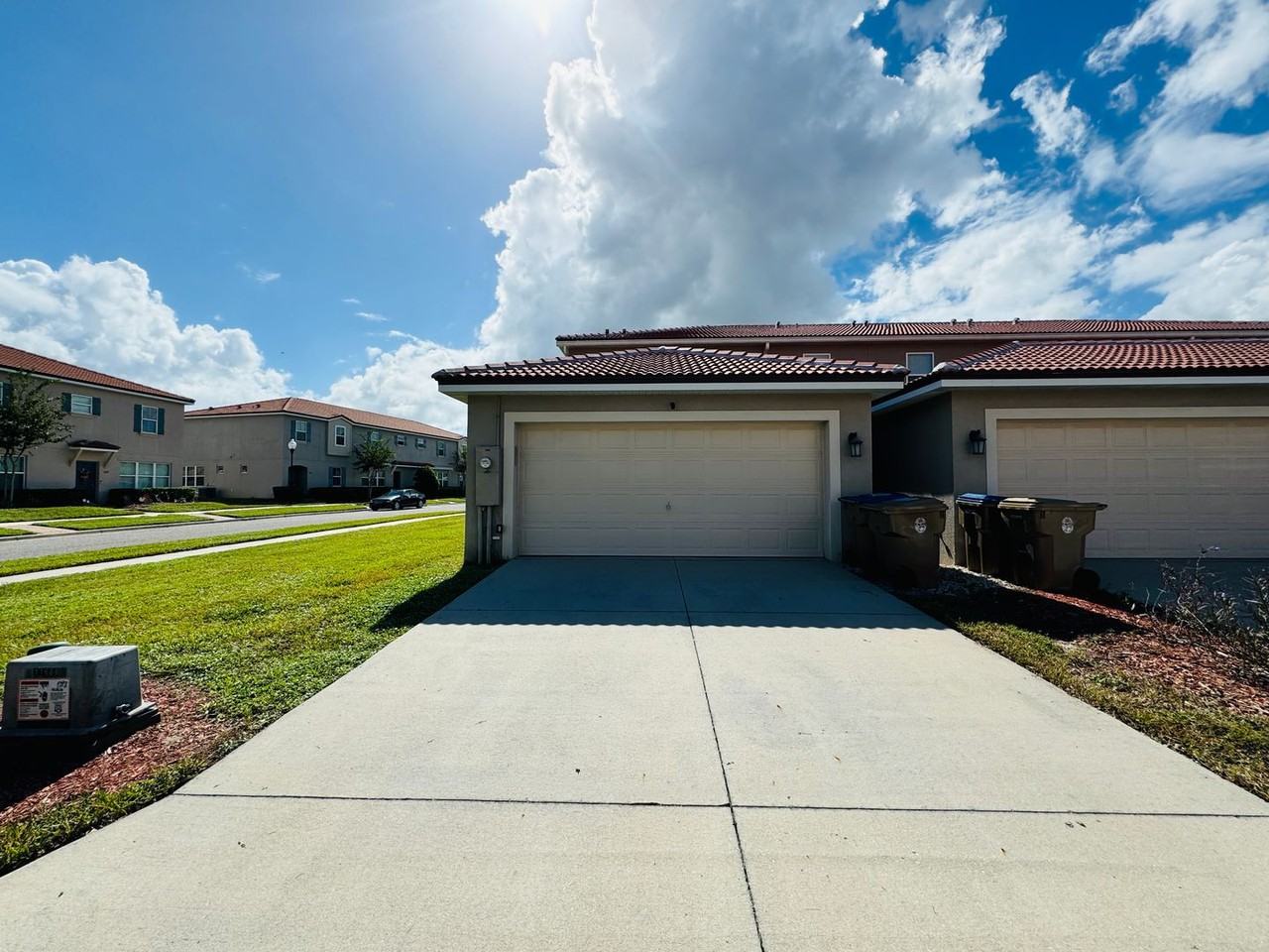 2923 Via Tuscany Way - Photo 2 of 23