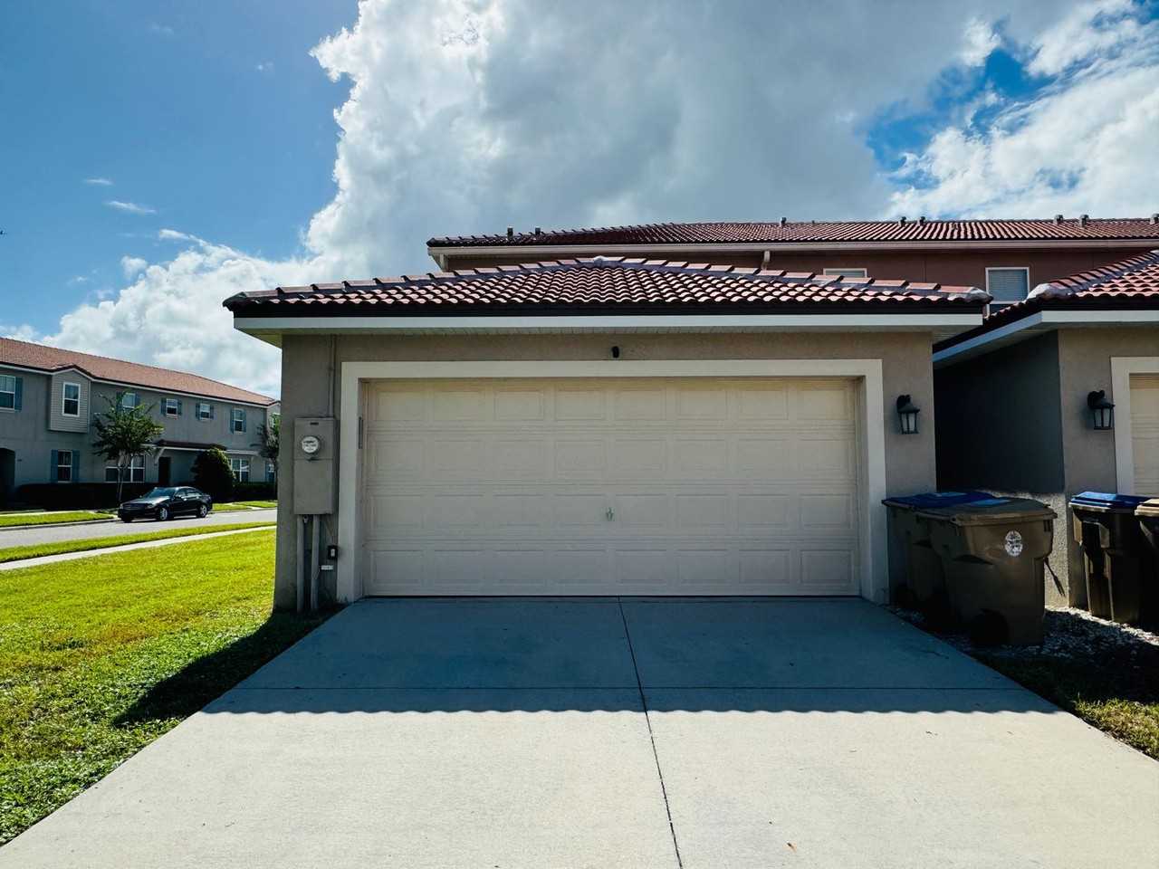 2923 Via Tuscany Way - Photo 3 of 23