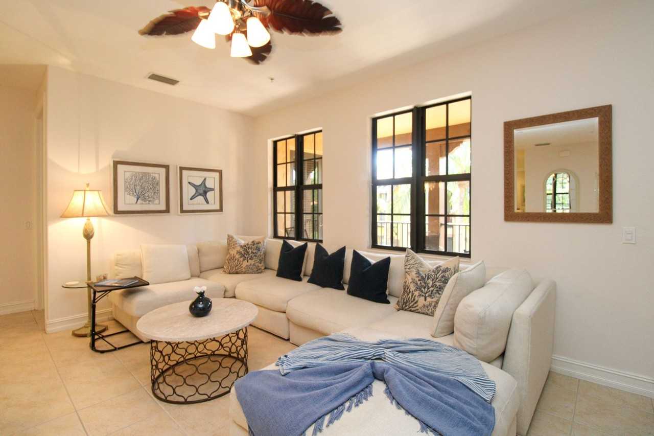 9159 Delano St #9905