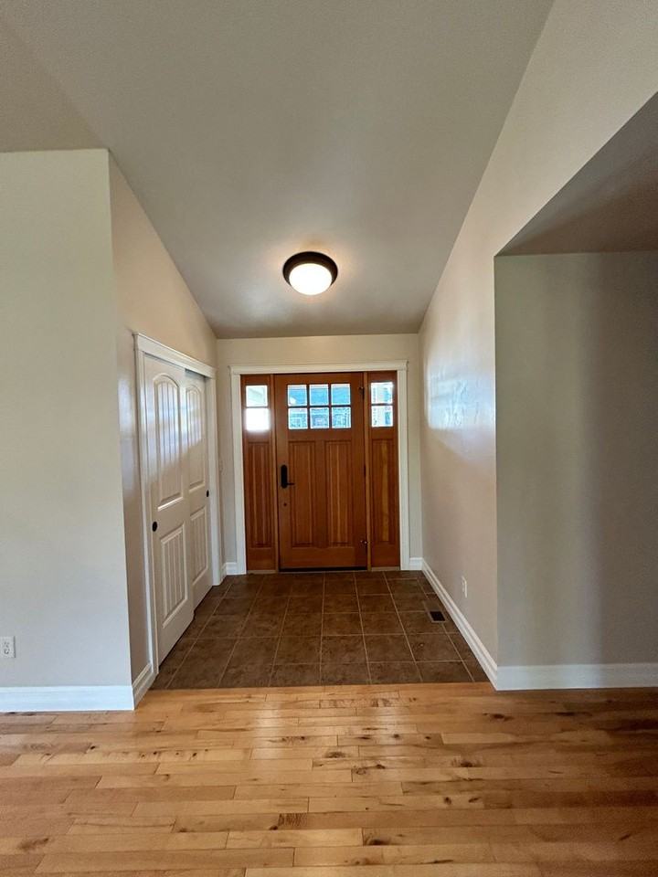 104 Sancherry Ln - Photo 3 of 29