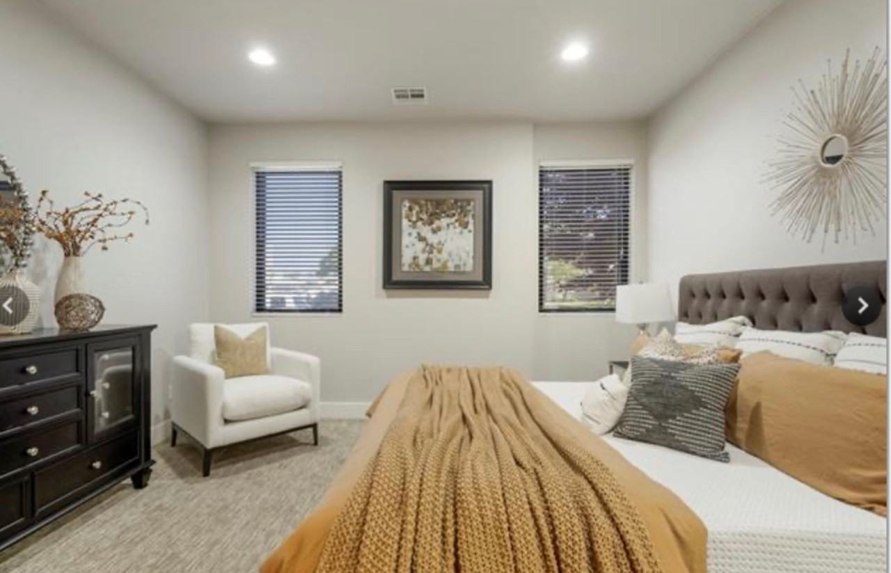 1322 E 35th Pl - Photo 6 of 35