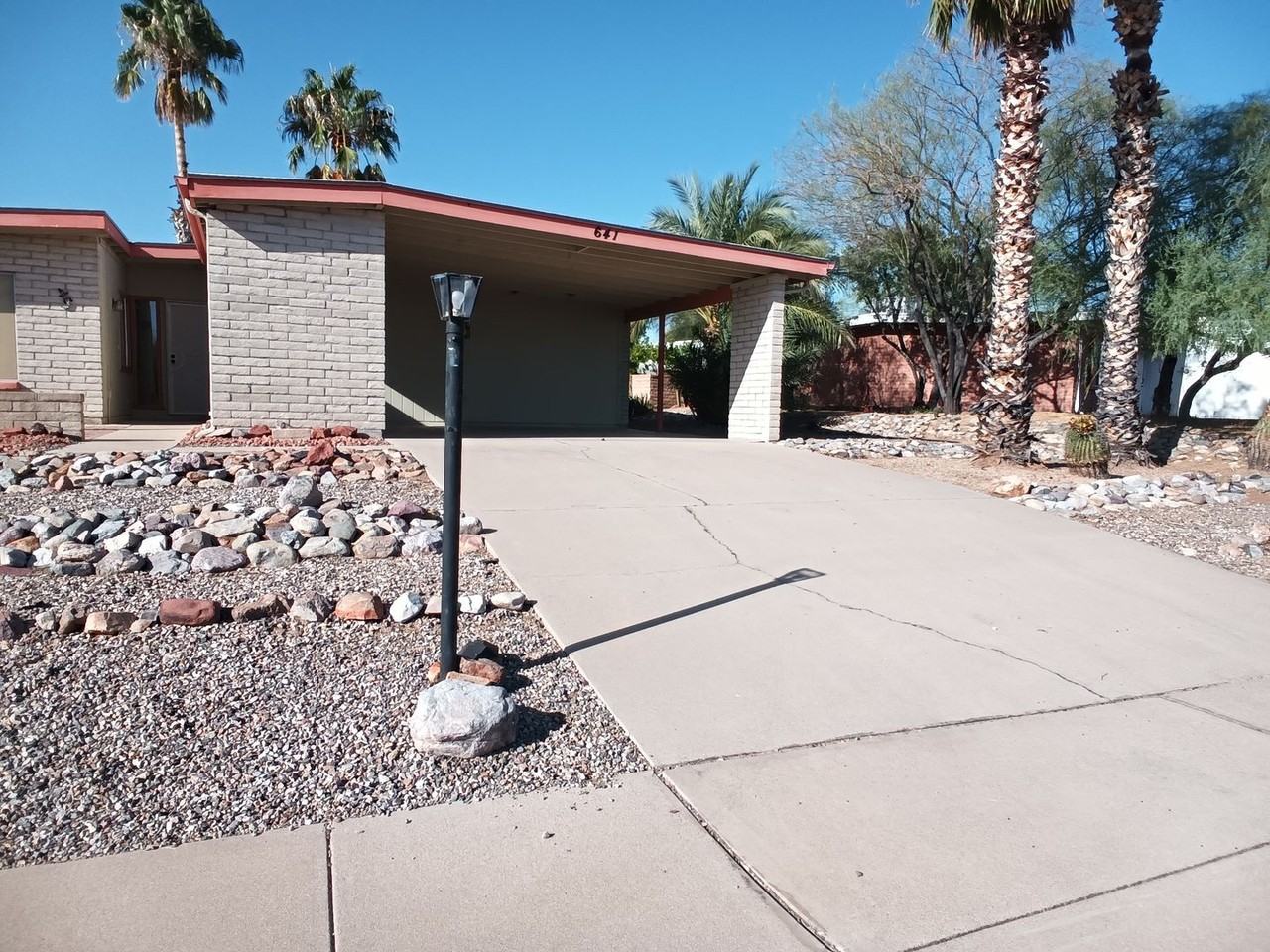 641 W Rio San Pedro - Photo 2 of 3