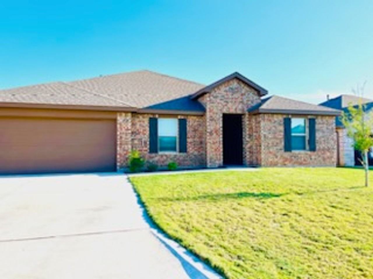 2633 Plymouth Rock Rd - Photo 2 of 27