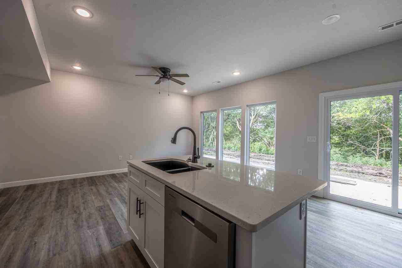 363 Se 70th Rd - Photo 3 of 14