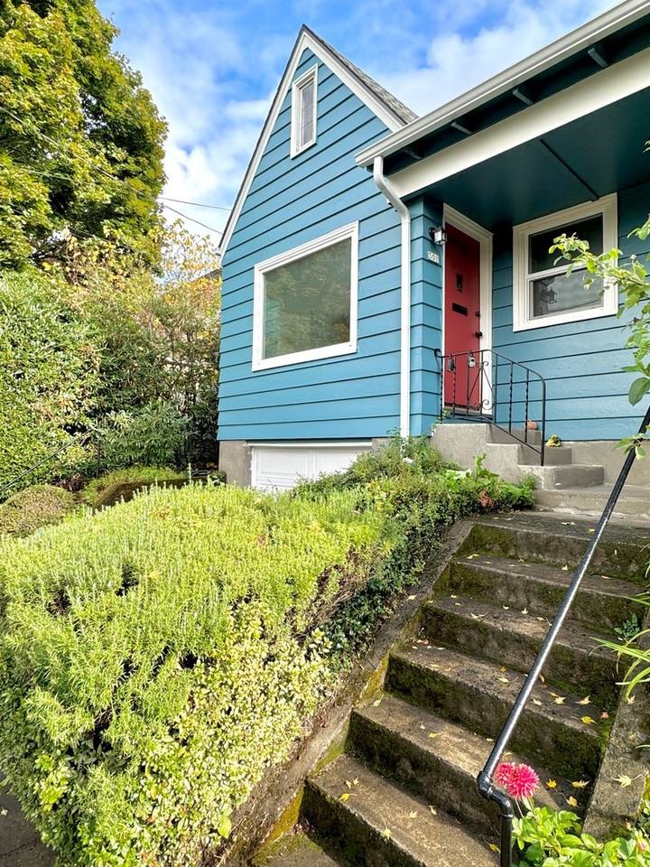 306 Ne 24th Ave - Photo 2 of 19