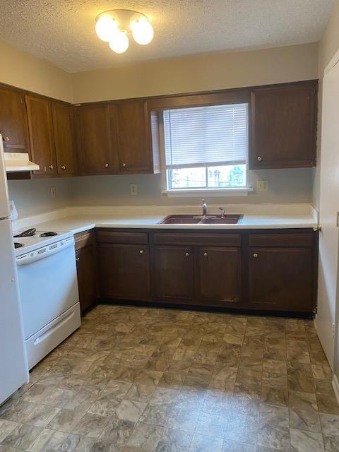 4201 Trio Ave - Photo 3 of 7