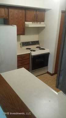 9426 Bridgewater Cir - Photo 3 of 6