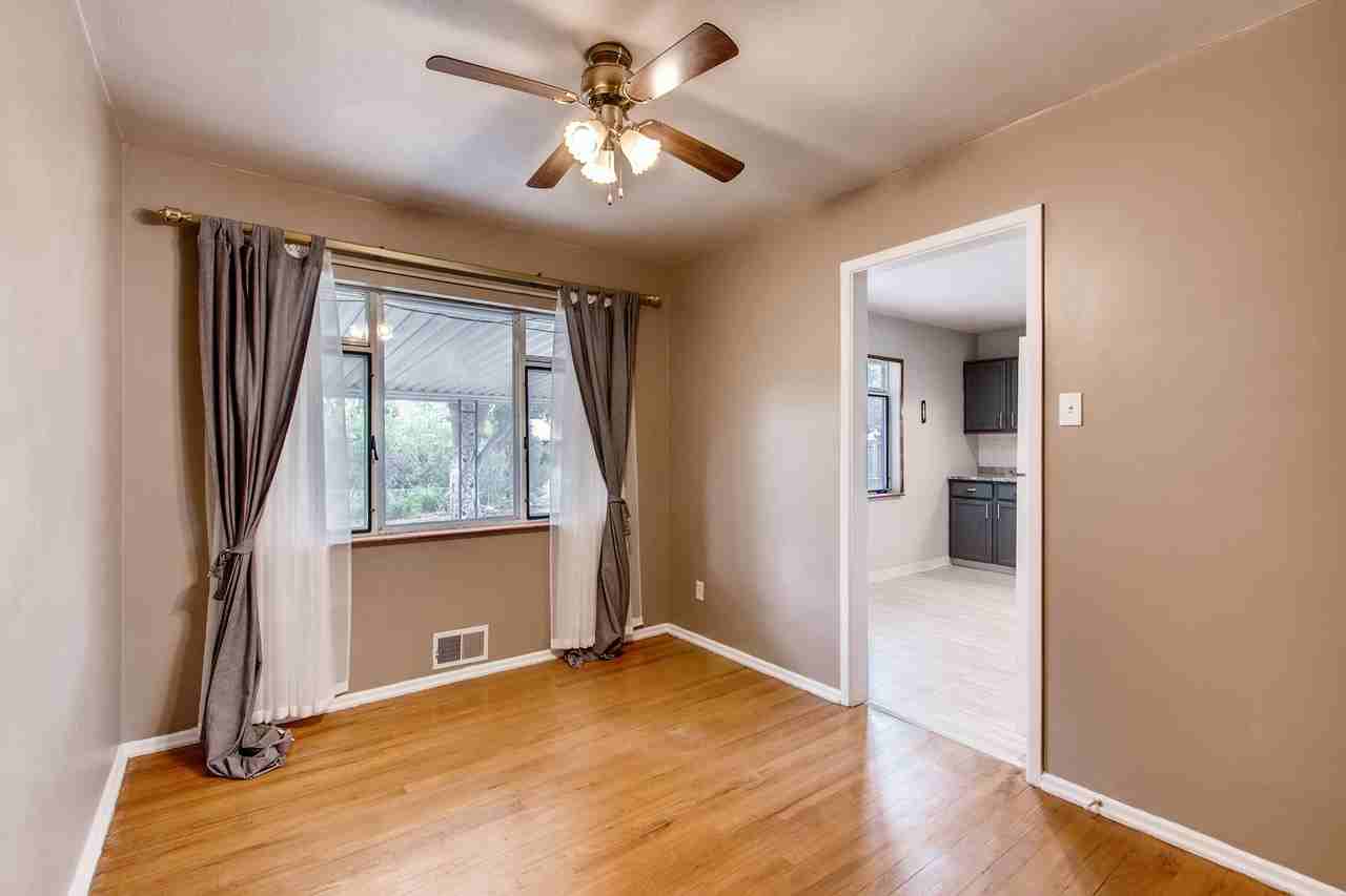 70 S Dudley St - Photo 3 of 11