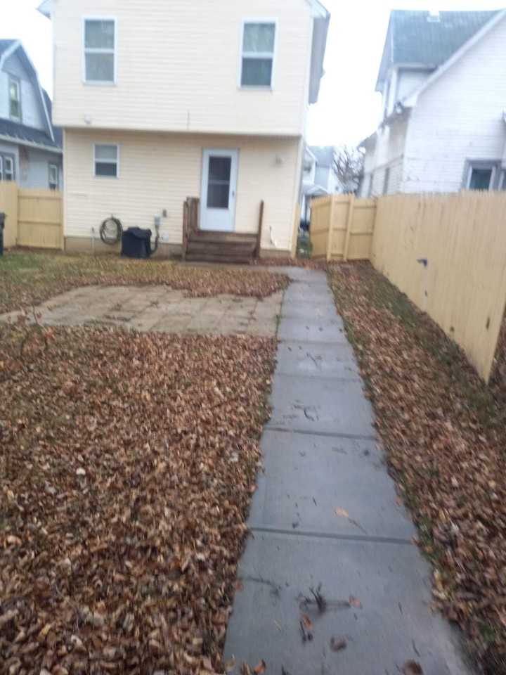 1391 W Woodruff Ave - Photo 3 of 19