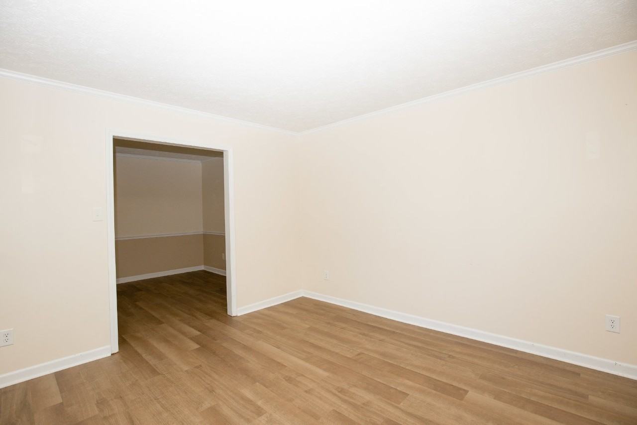 330 Conifer Drive - Photo 7 of 50