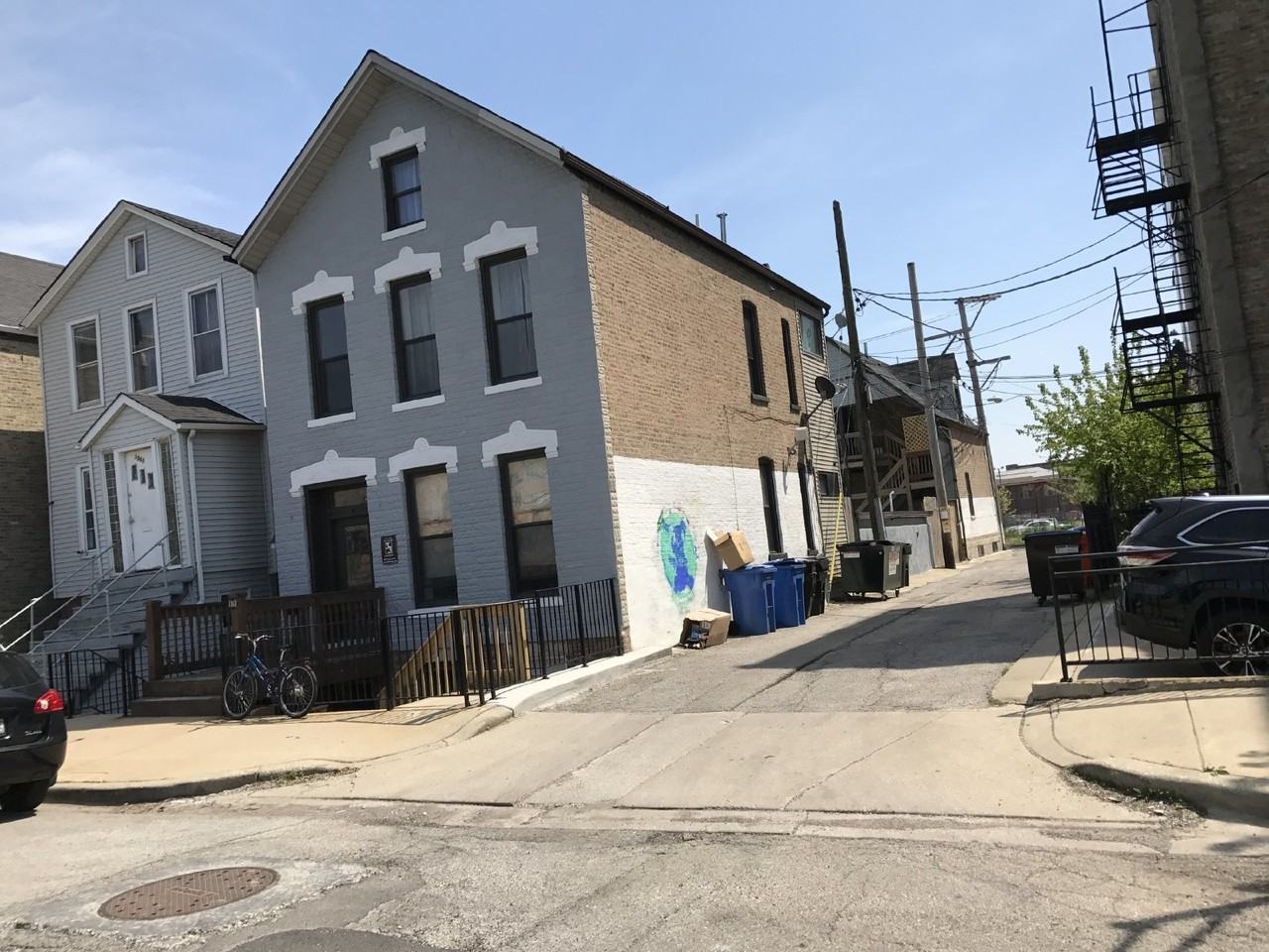1363 W Walton St - Photo 2 of 9