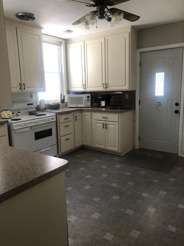 1912 Roblyn Ave - Photo 4 of 31