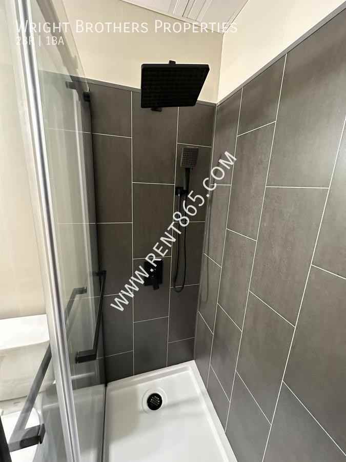 114 Dameron Ave #201 - Photo 6 of 19