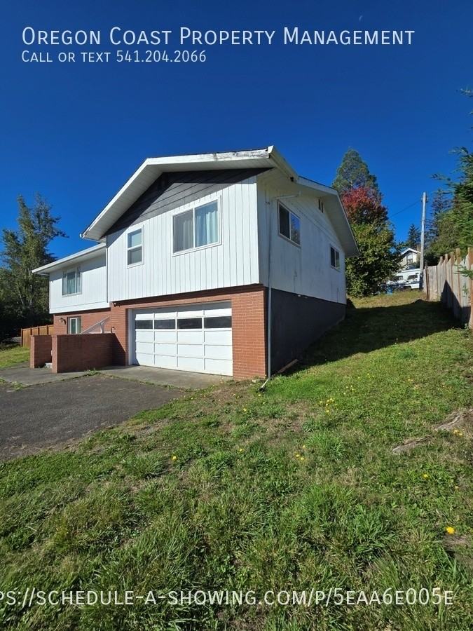 12710 Highway 101 N - Photo 3 of 50