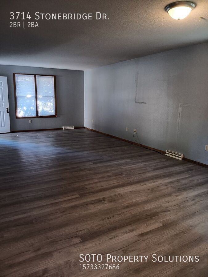 3714 Stonebridge Dr - Photo 2 of 17