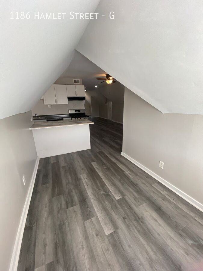 1186 Hamlet St #G - Photo 7 of 15