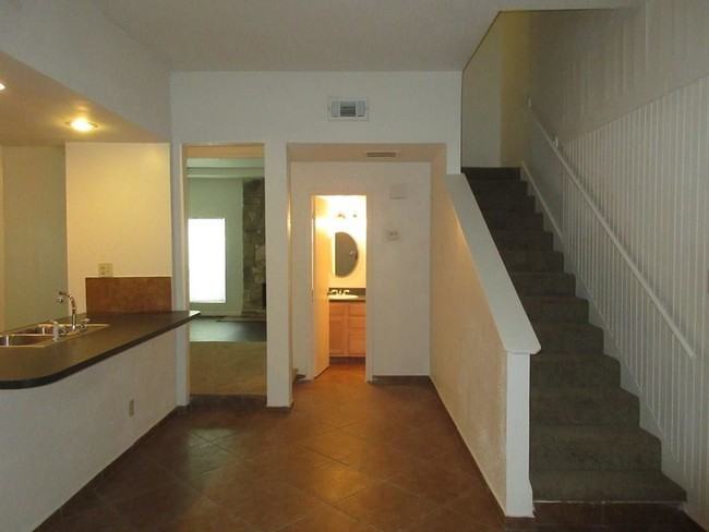 11205 Shannon Hills Dr #NA - Photo 5 of 11