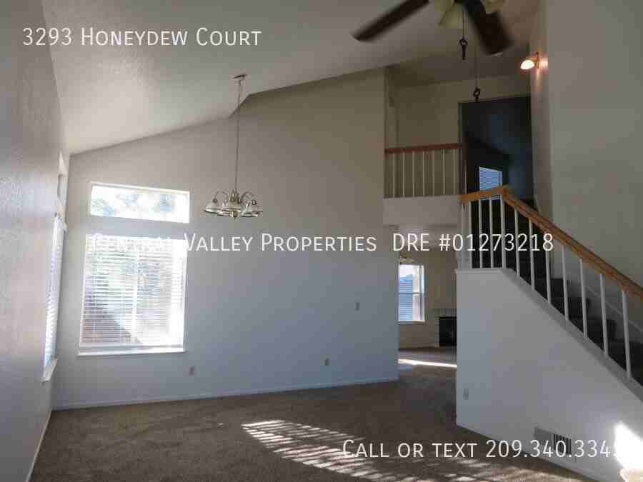 3293 Honeydew Ct - Photo 3 of 20