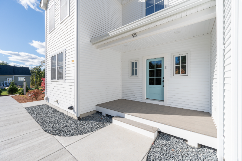 95 Foxboro Rd - Photo 3 of 24