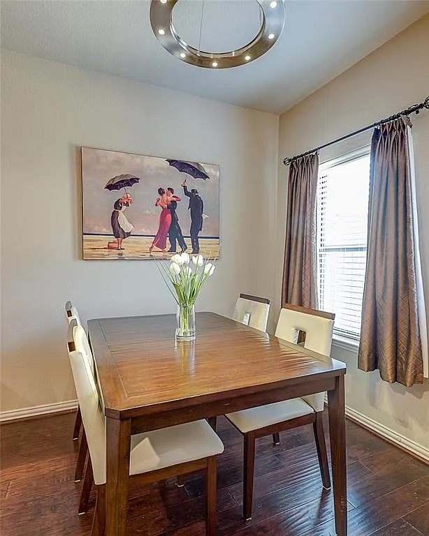 6616 Rutherford Rd - Photo 7 of 20