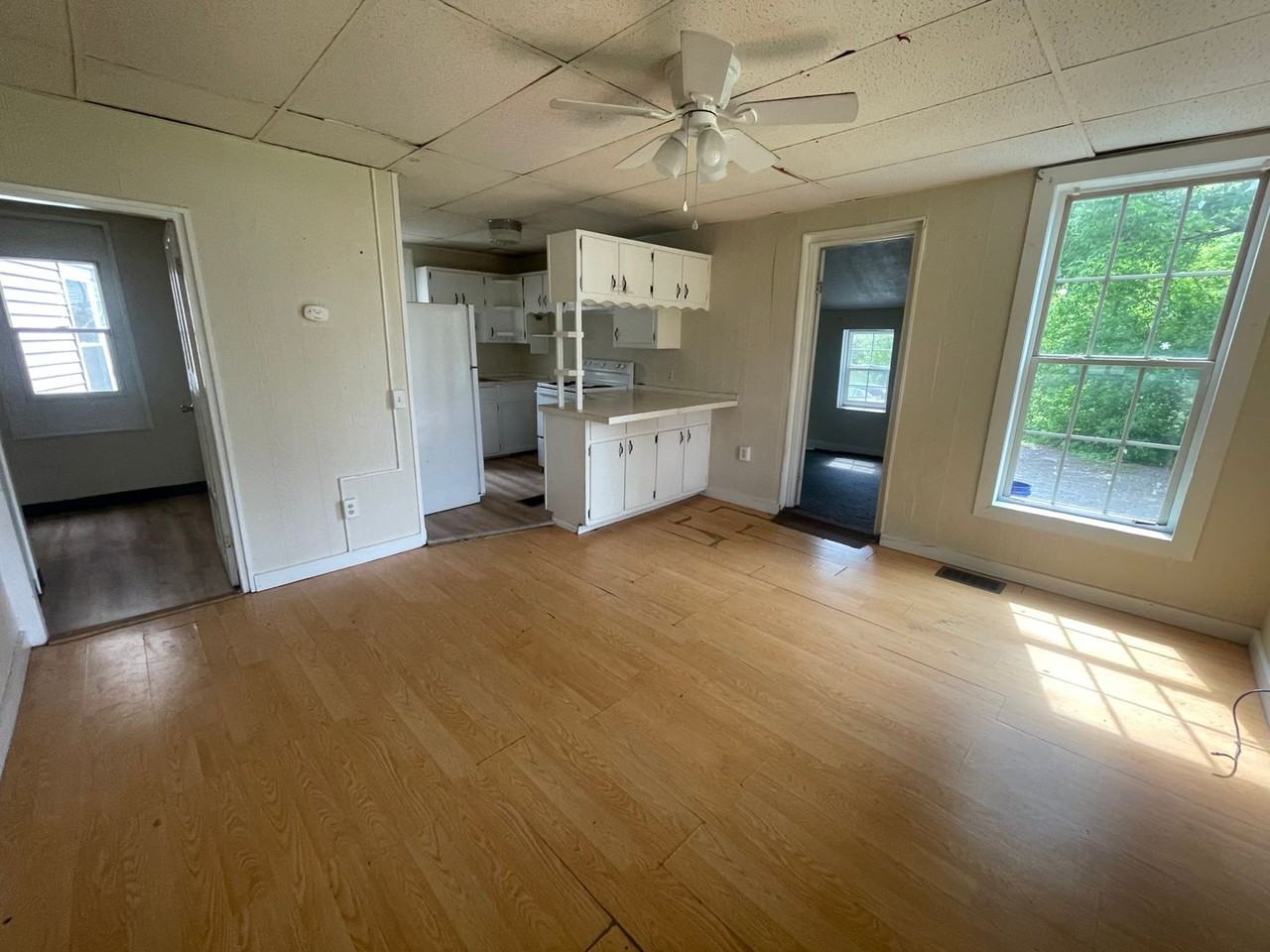 68 South St - Photo 3 of 6