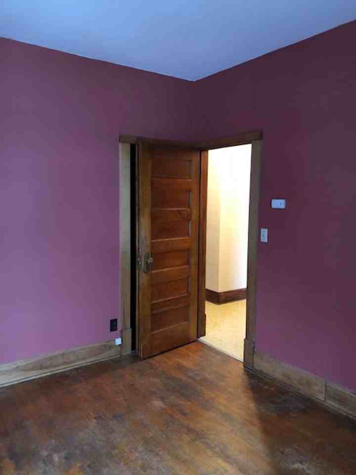 1660 Marshall Ave - Photo 4 of 10