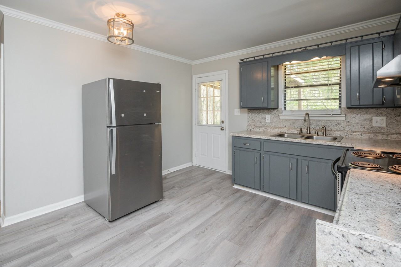 Worthington Drive - Photo 3 of 33