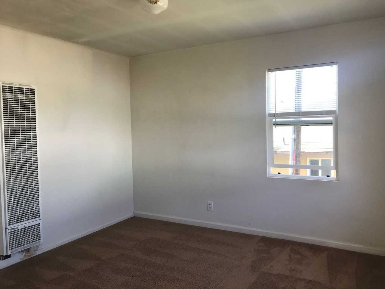 18 Saint Mary Ave - Photo 3 of 13