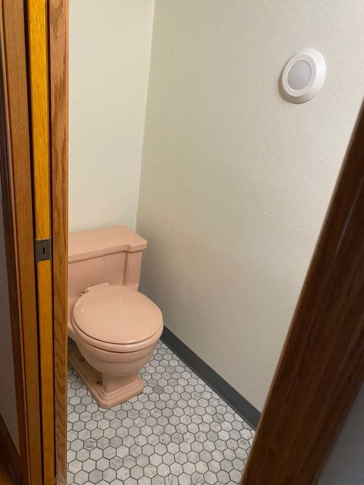 1701 Hubbard Ave - Photo 4 of 15