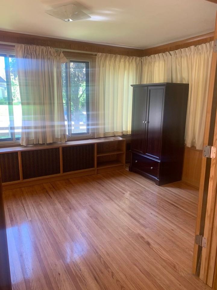 1701 Hubbard Ave - Photo 7 of 15