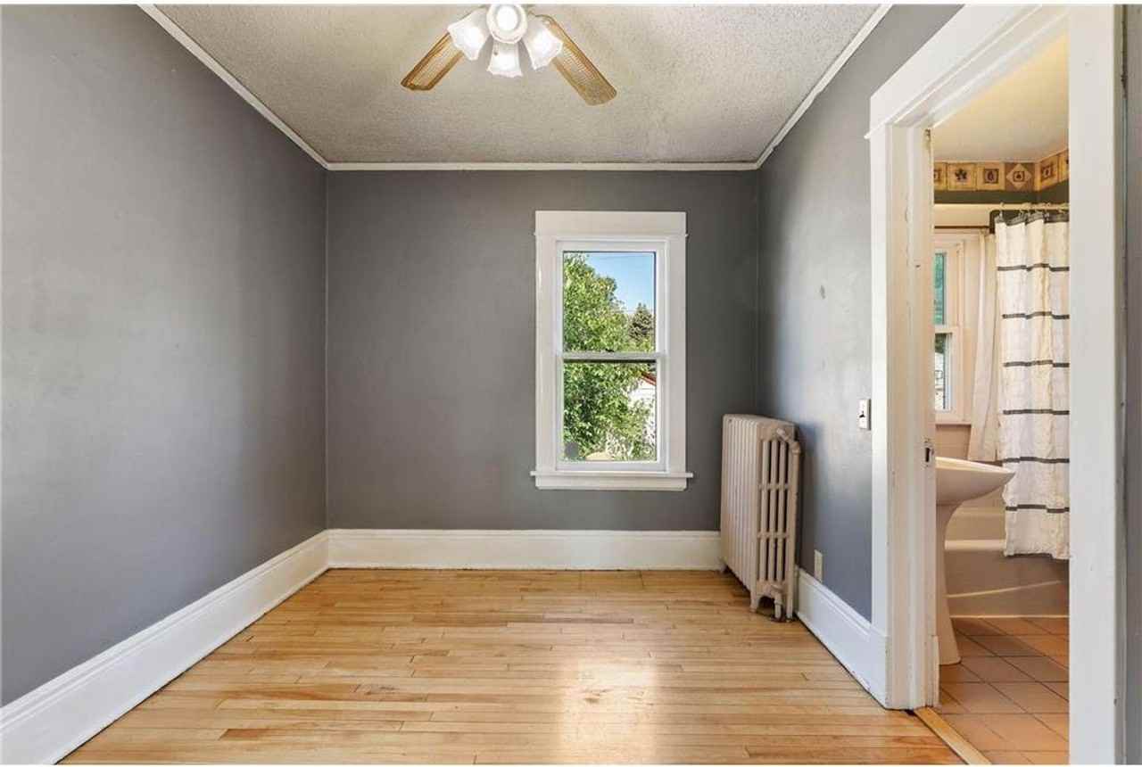 620 Asbury St - Photo 3 of 20