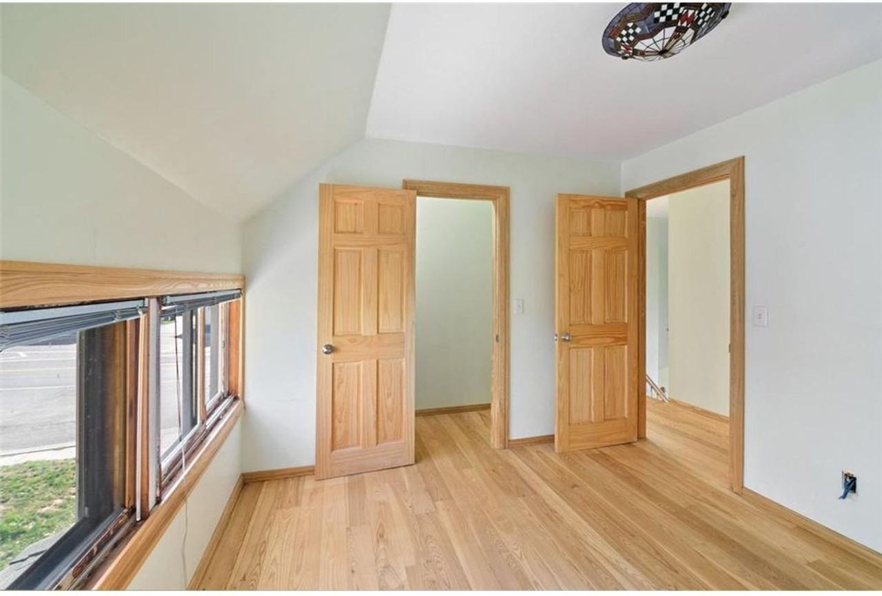 1495 Selby Ave - Photo 2 of 18