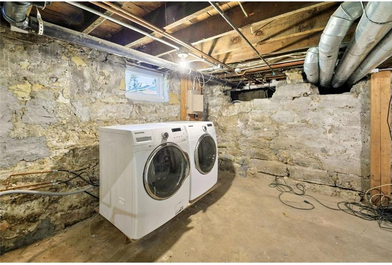 1495 Selby Ave - Photo 3 of 18