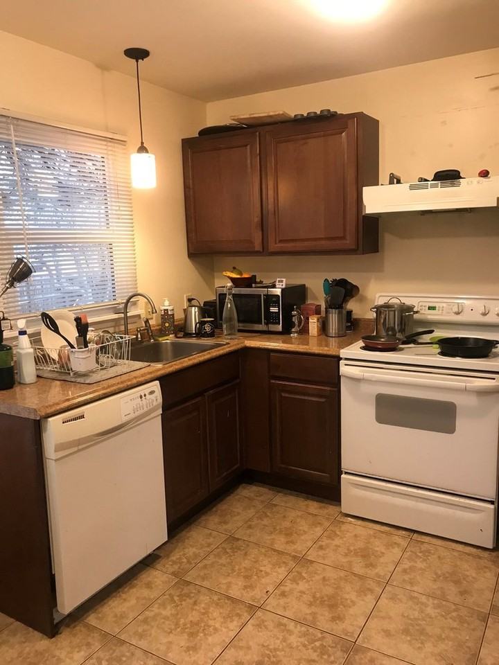 306 27th St - Photo 3 of 28