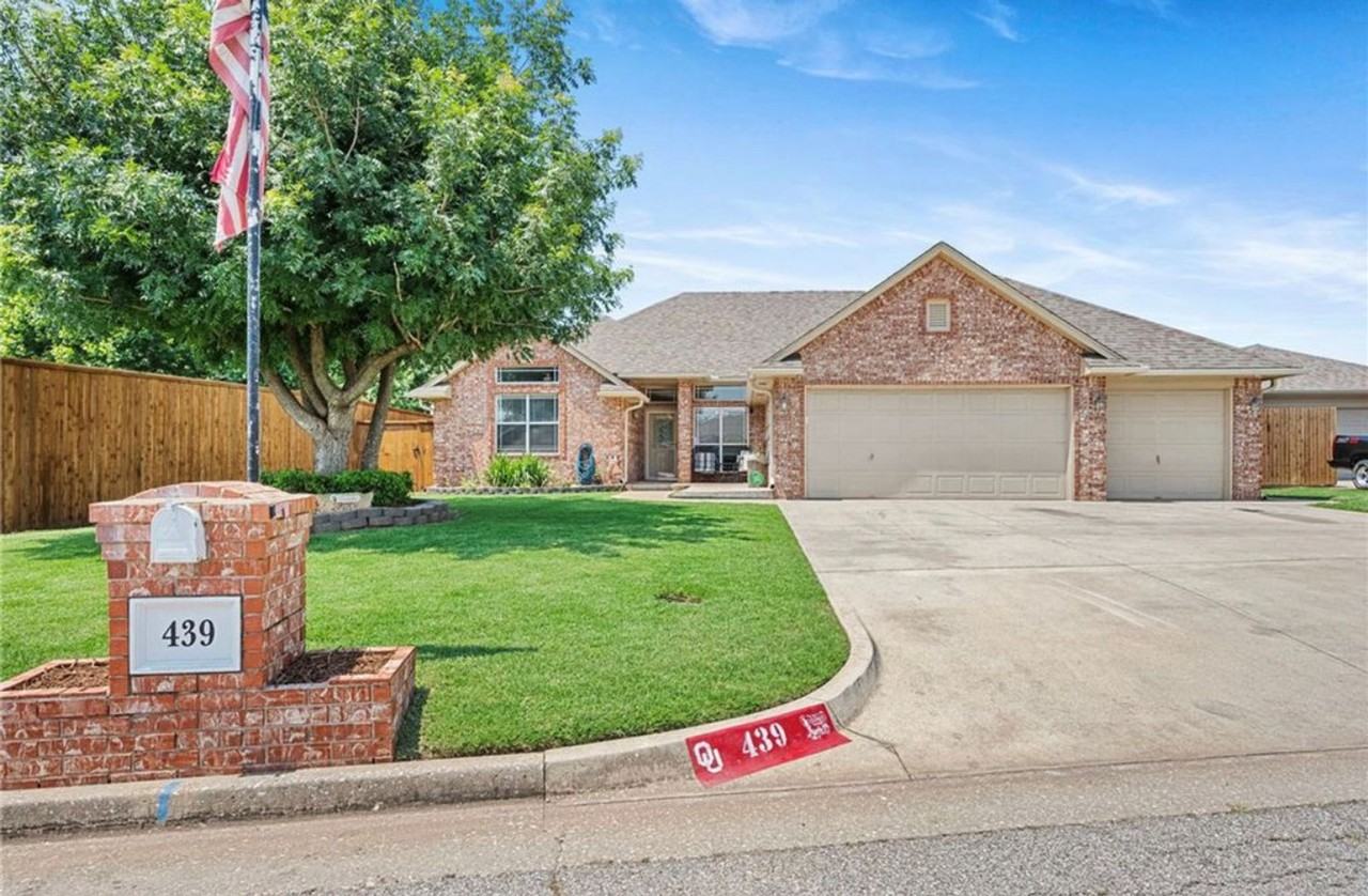 439 Sage Brush Rd - Photo 2 of 33