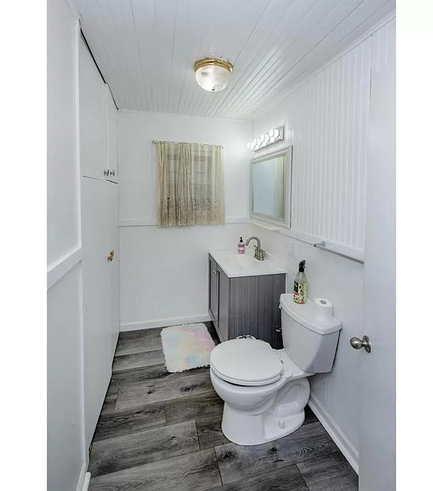 1939 Iglehart Ave - Photo 2 of 6